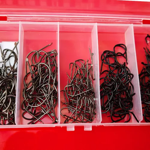 Doboz 250 db horoggal feltöltve 