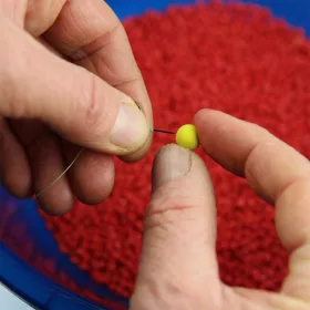 Method Carp előke tüskével 10cm 8-as 2db/cs