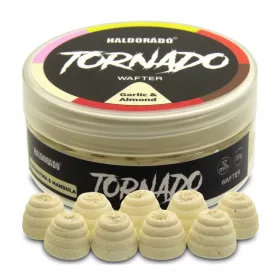 Haldorádó TORNADO Wafter 12 mm - Fokhagyma & Mandula